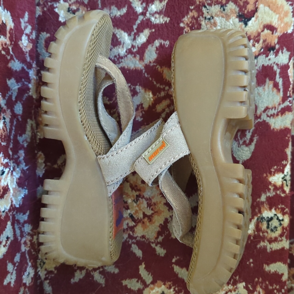 Rocket Dog Suede Sandals. Size 5 1/2.